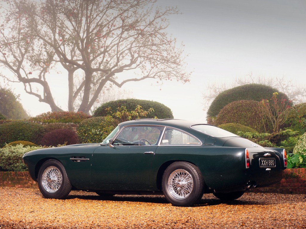 Aston Martin Db4 photo 4