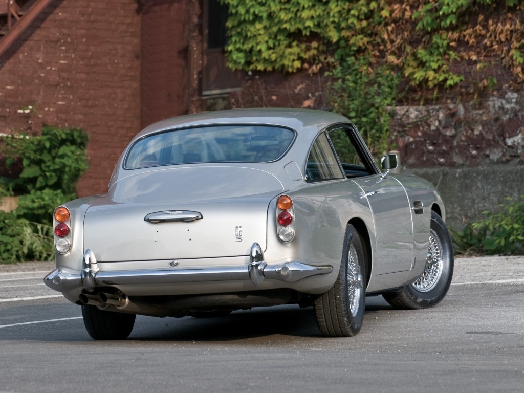 Aston Martin Db5 photo 14