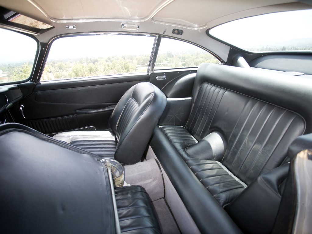 Aston Martin Db5 photo 30