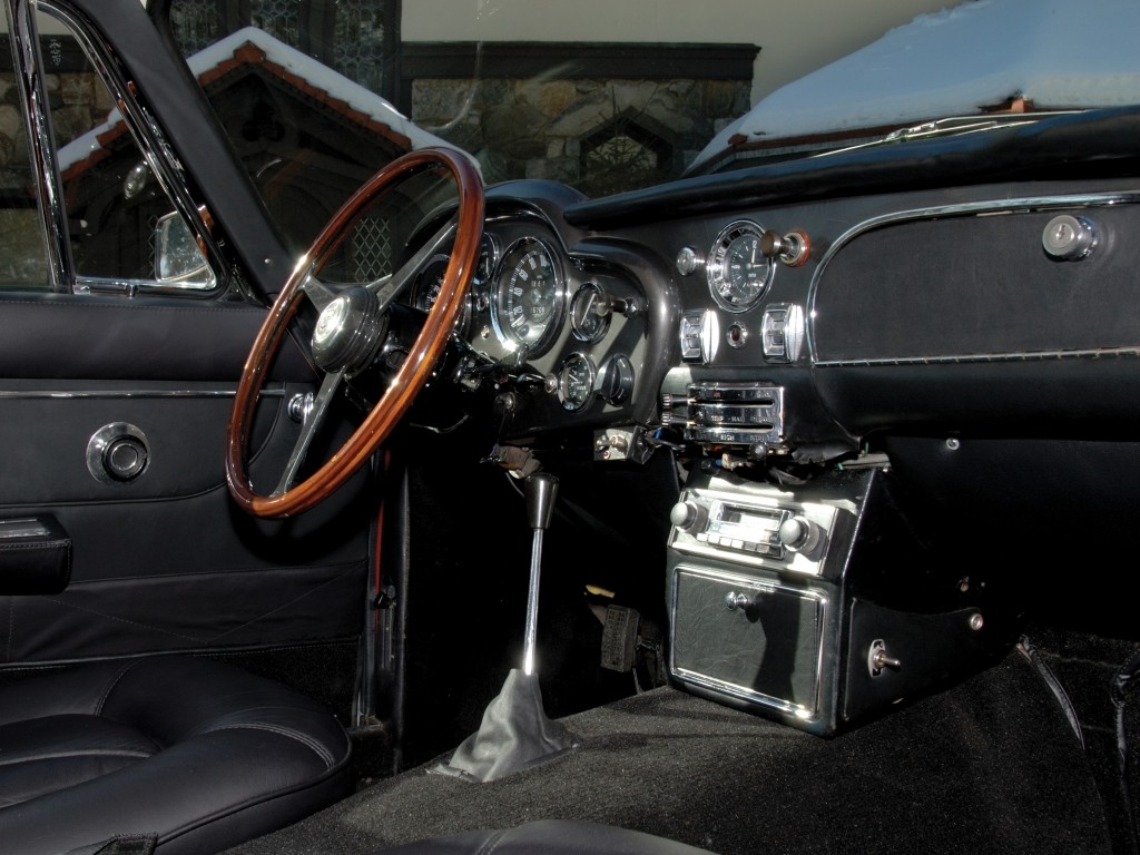 Aston Martin Db6 photo 34