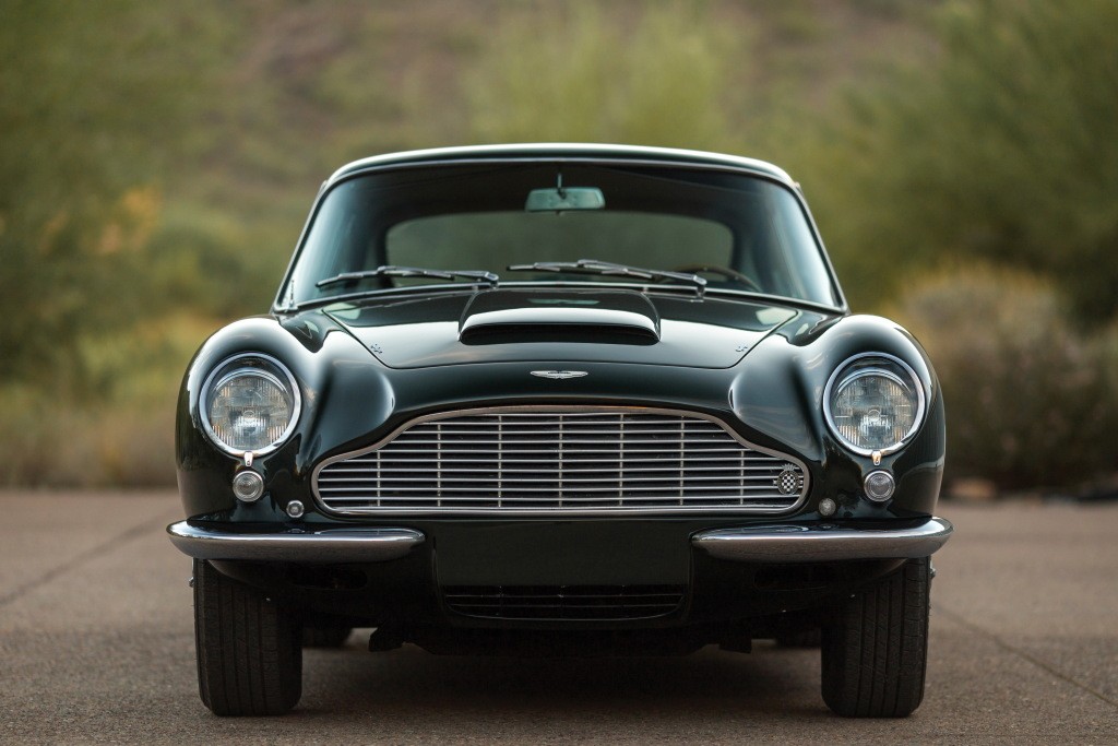 Aston Martin Db6 photo 7