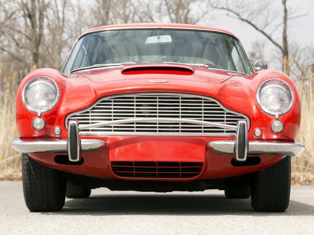 Aston Martin Db6 foto 15
