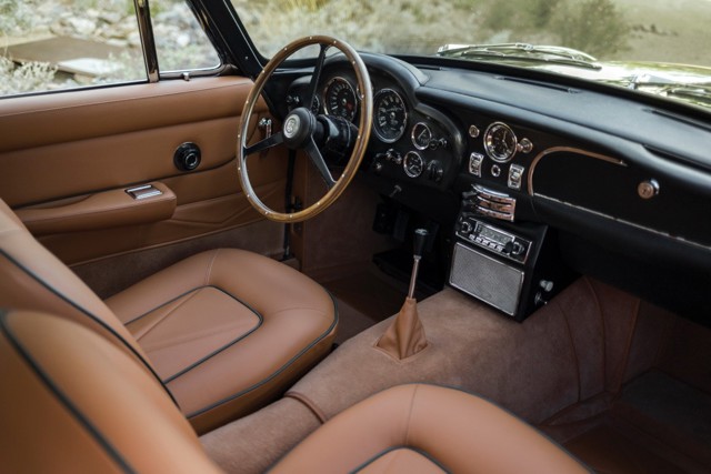 Aston Martin Db6 foto 26