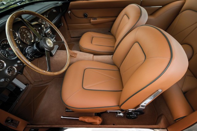 Aston Martin Db6 foto 27