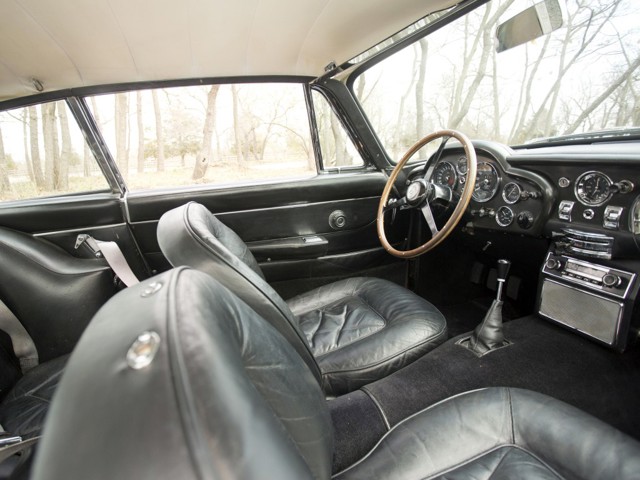 Aston Martin Db6 foto 29