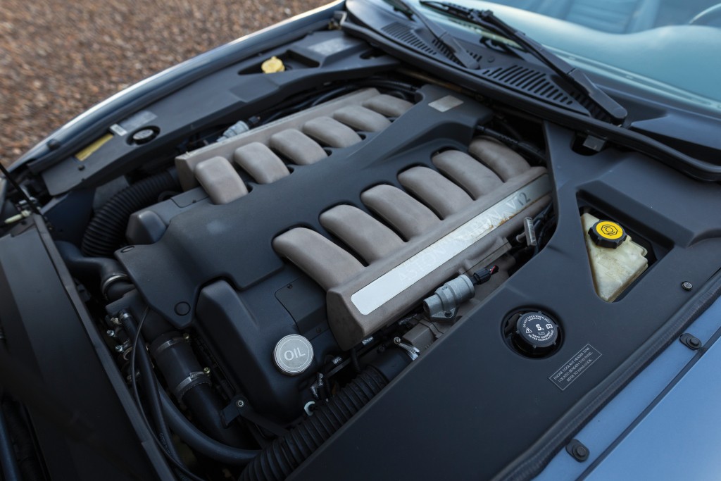 Aston Martin Db7 Volante photo 37