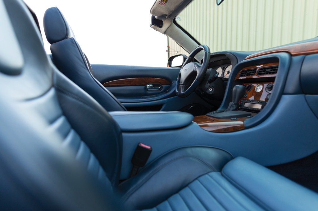 Aston Martin Db7 Volante photo 43