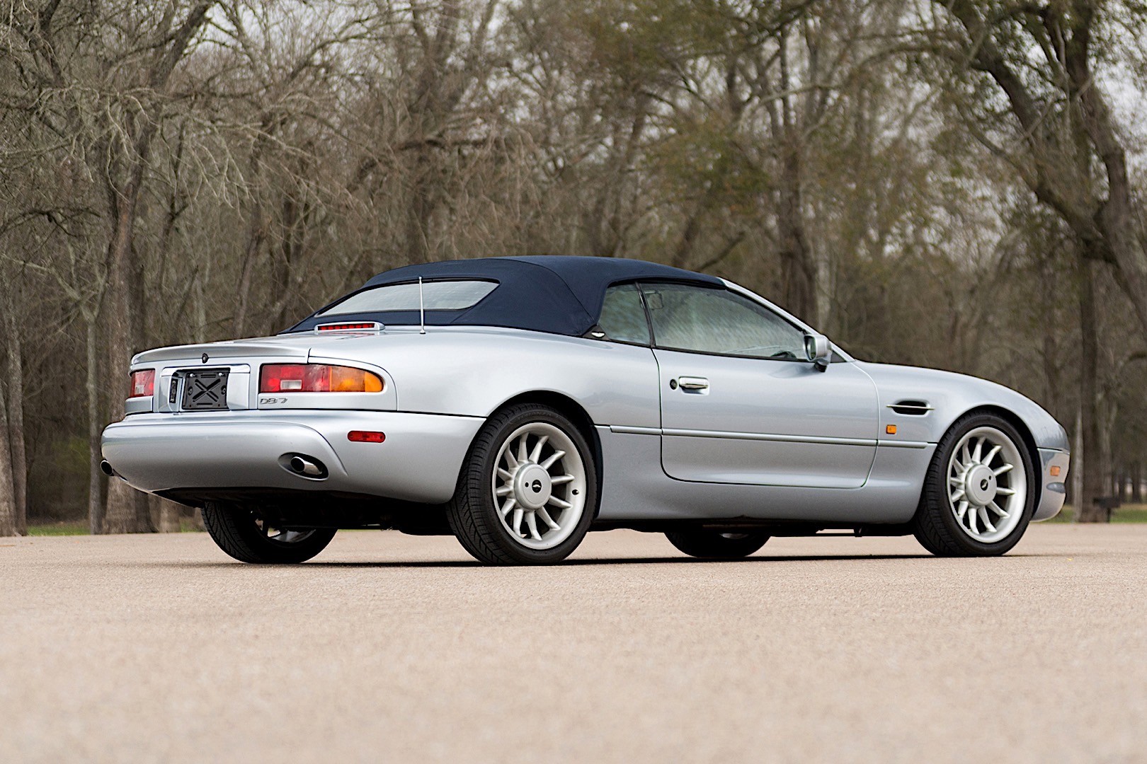 Aston Martin Db7 Volante photo 11