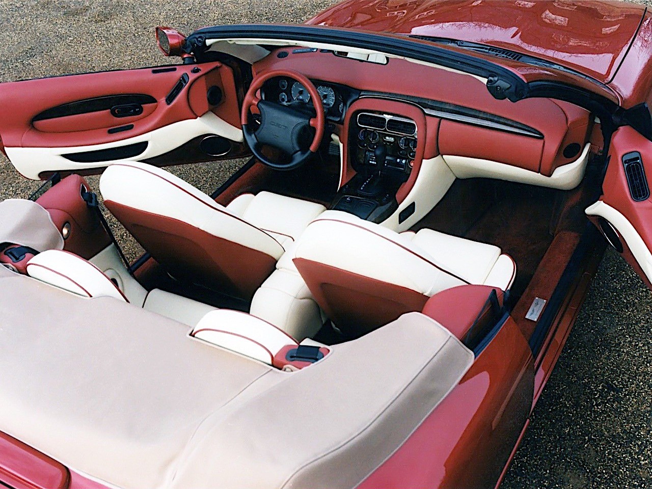 Aston Martin Db7 Volante photo 19
