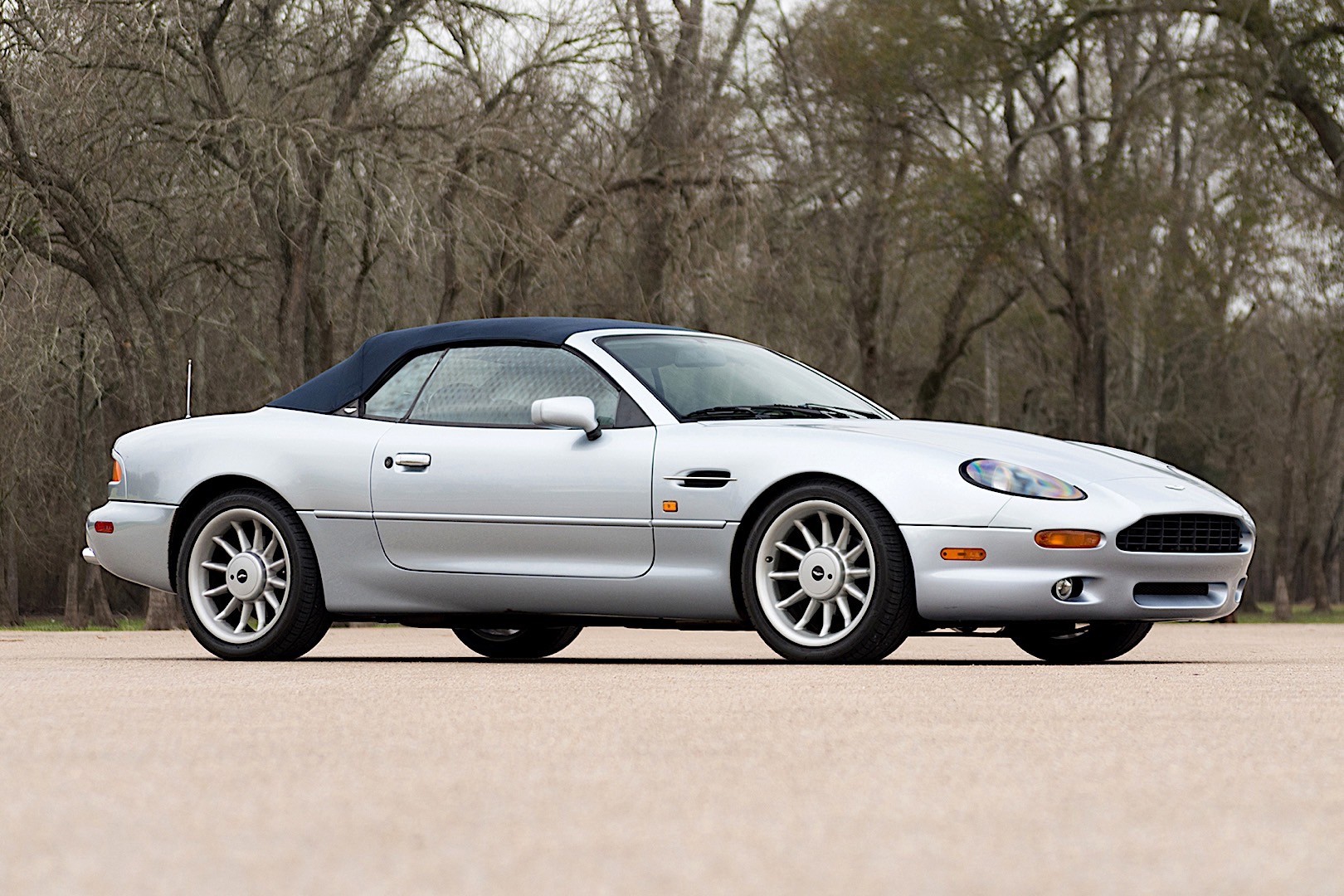 Aston Martin Db7 Volante photo 16