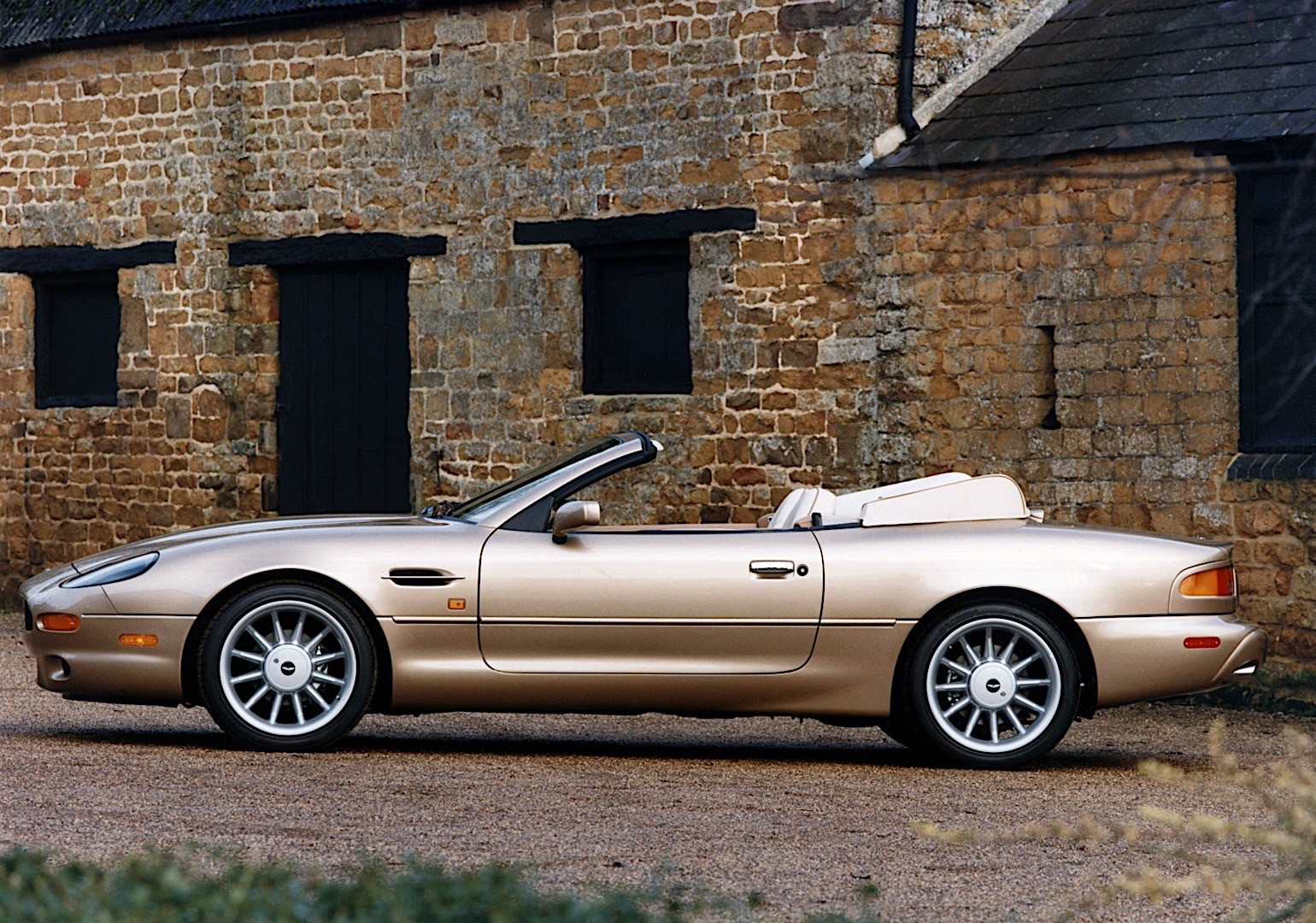 Aston Martin Db7 Volante photo 3