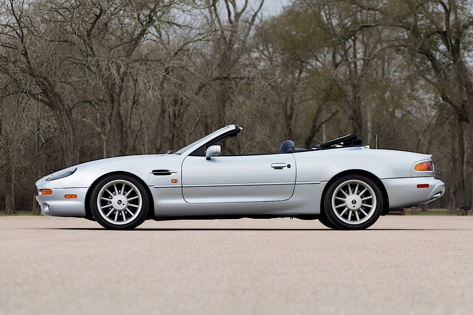 Aston Martin Db7 Volante photo 6