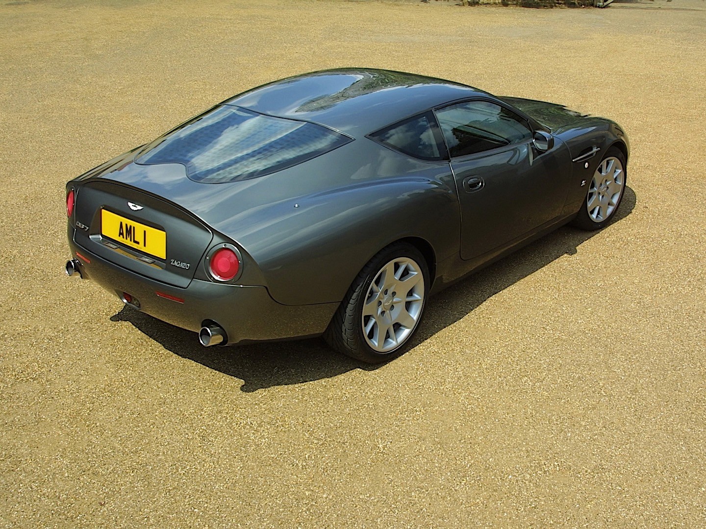 Aston Martin Db7 photo 2