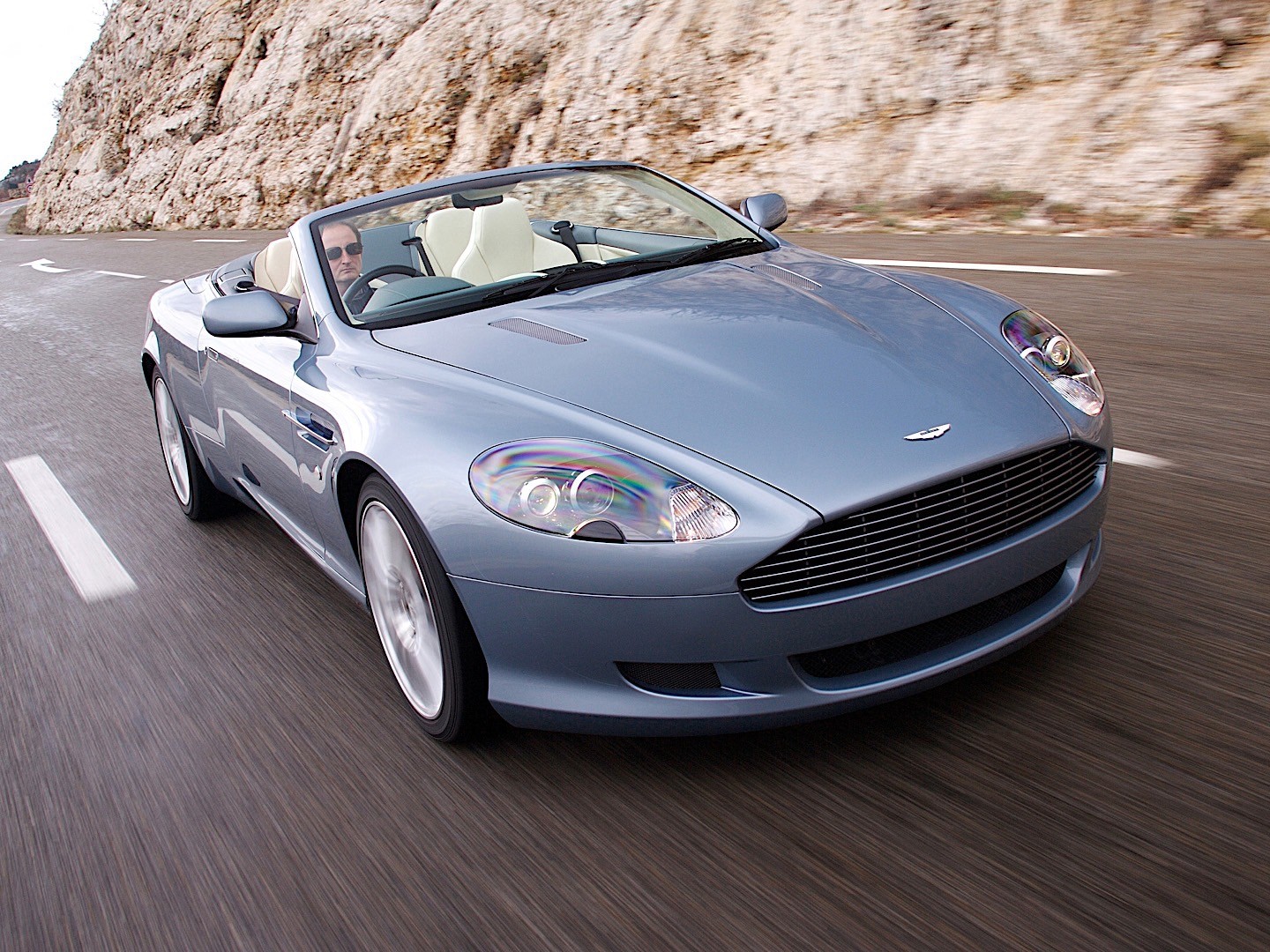 Aston Martin Db9 Volante photo 27
