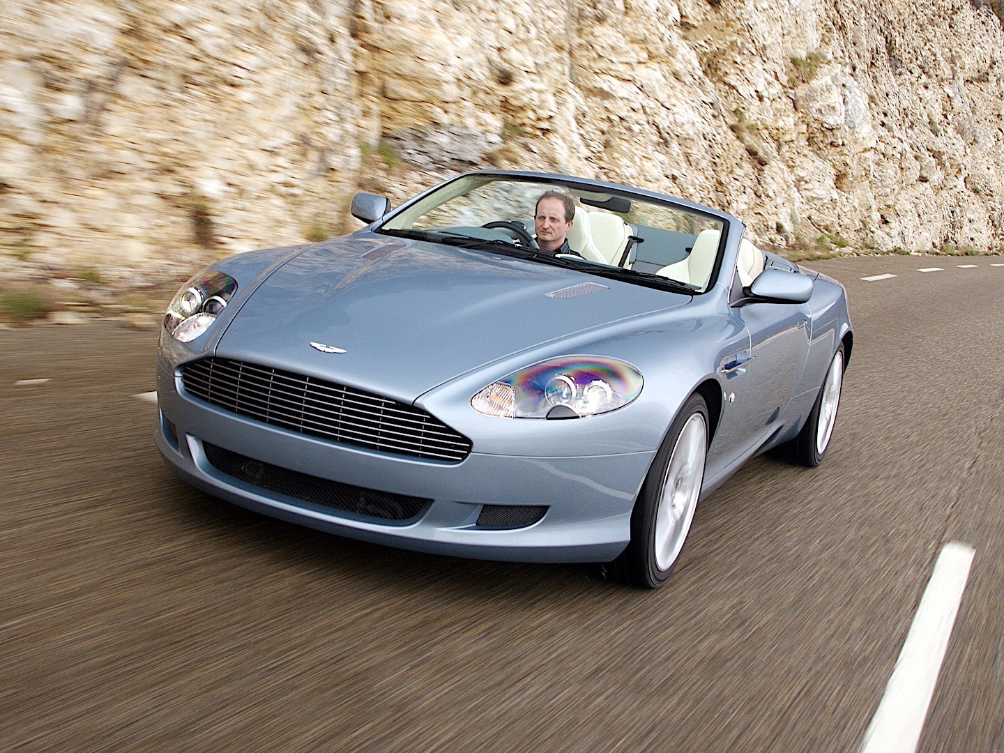 Aston Martin Db9 Volante photo 41