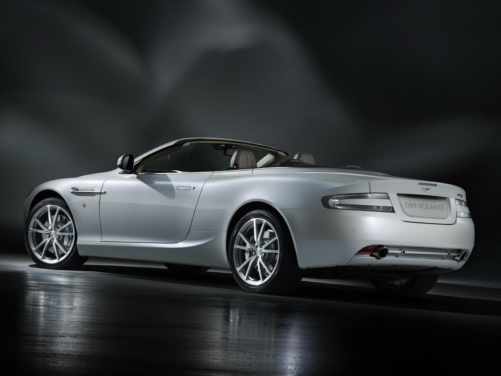 Aston Martin Db9 Volante photo 18