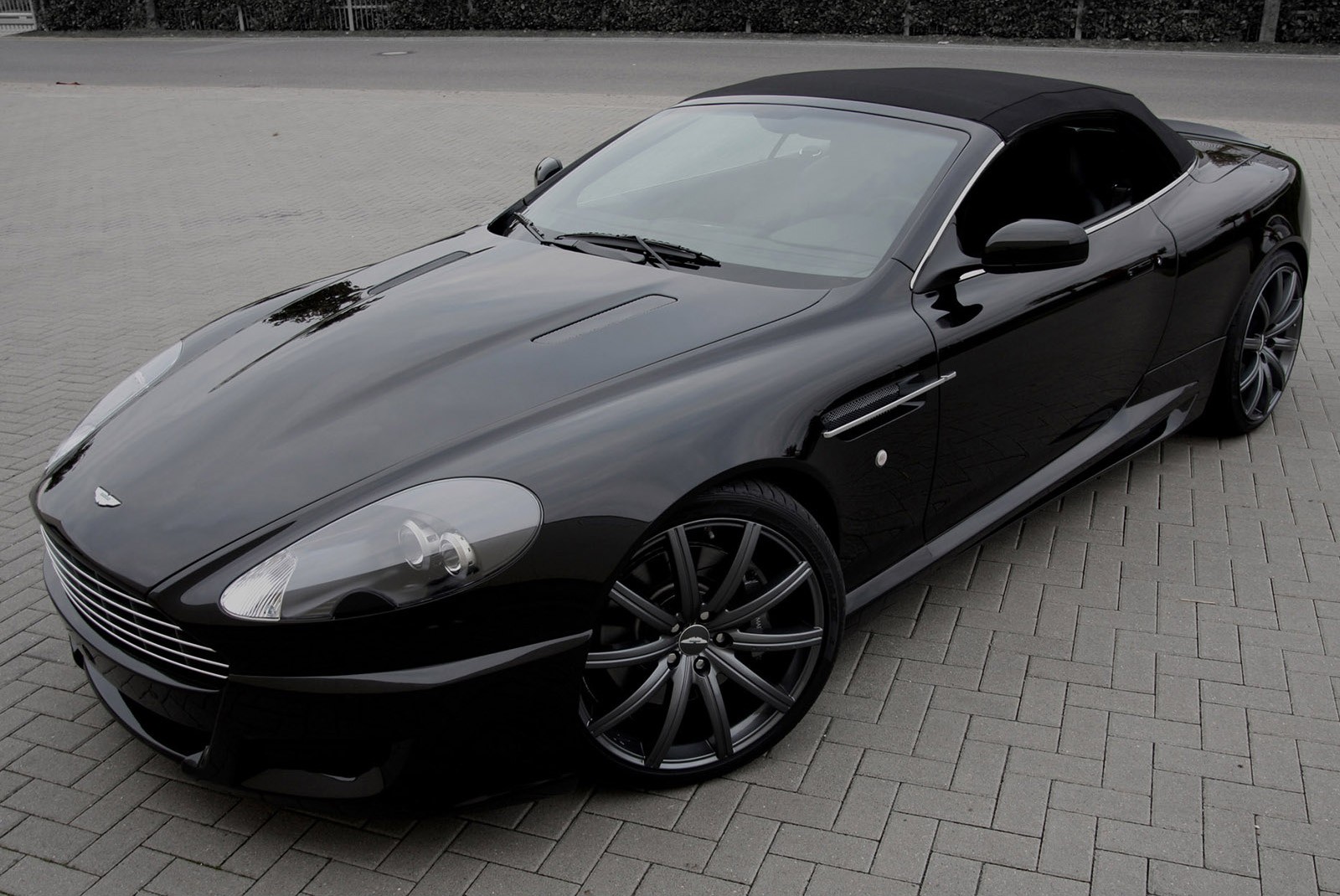 Aston Martin Db9 Volante photo 21