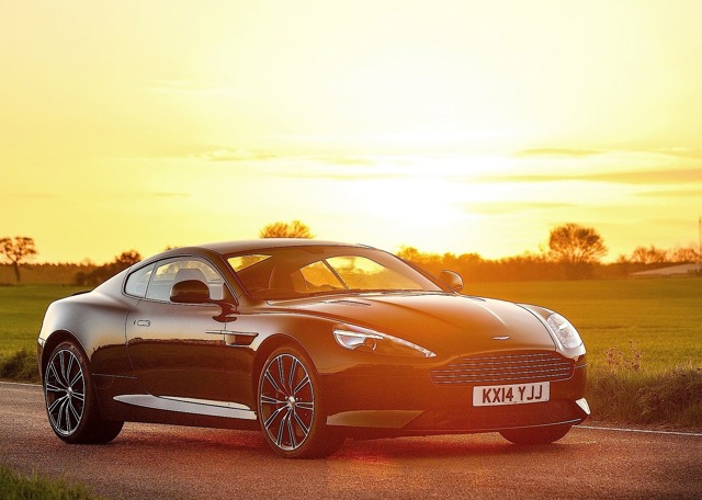 Aston Martin Db9 photo 12