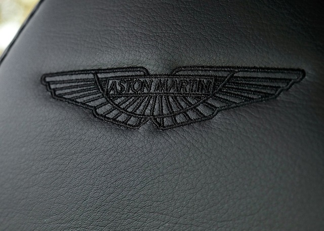 Aston Martin Db9 photo 21