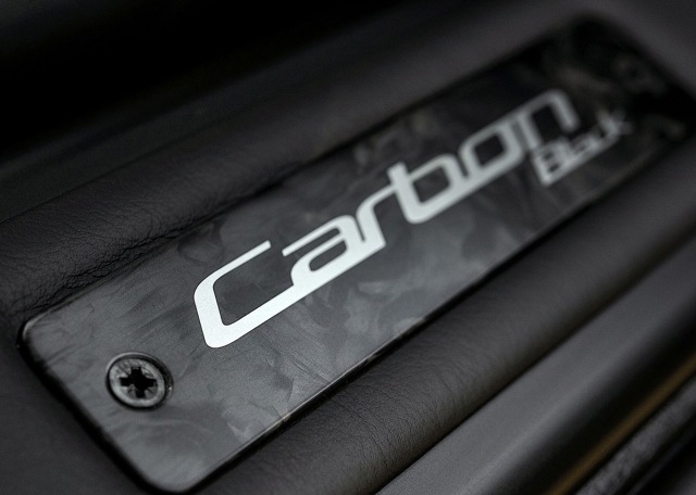 Aston Martin Db9 photo 24