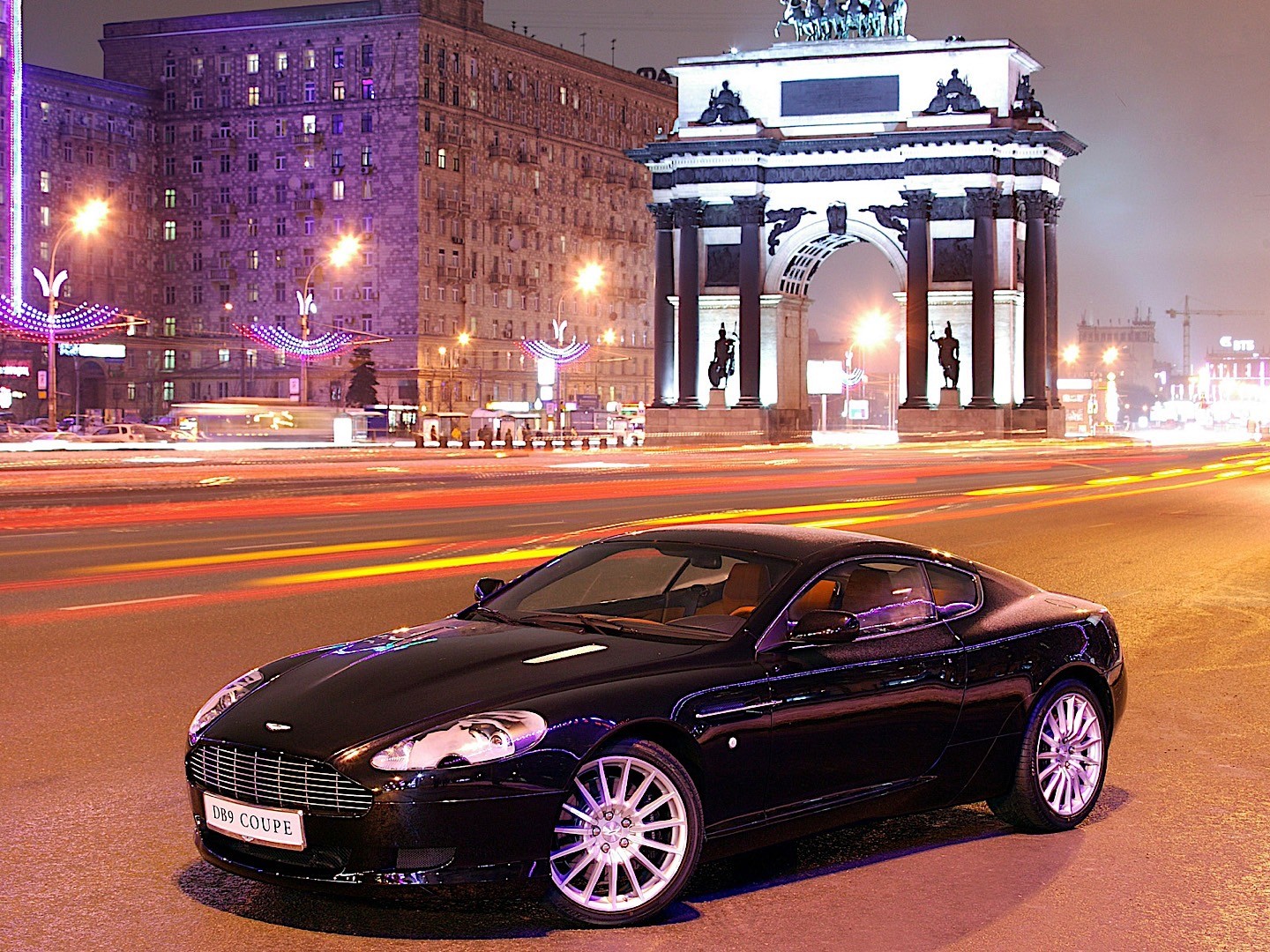 Aston Martin Db9 photo 13