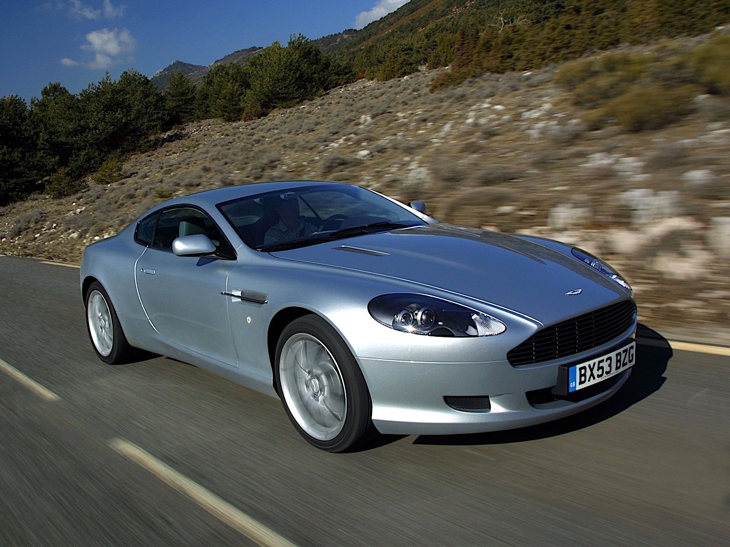 Aston Martin Db9 photo 14