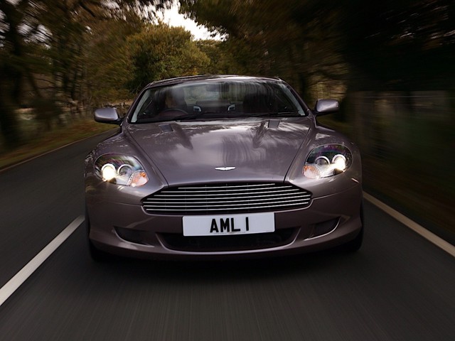 Aston Martin Db9 photo 30