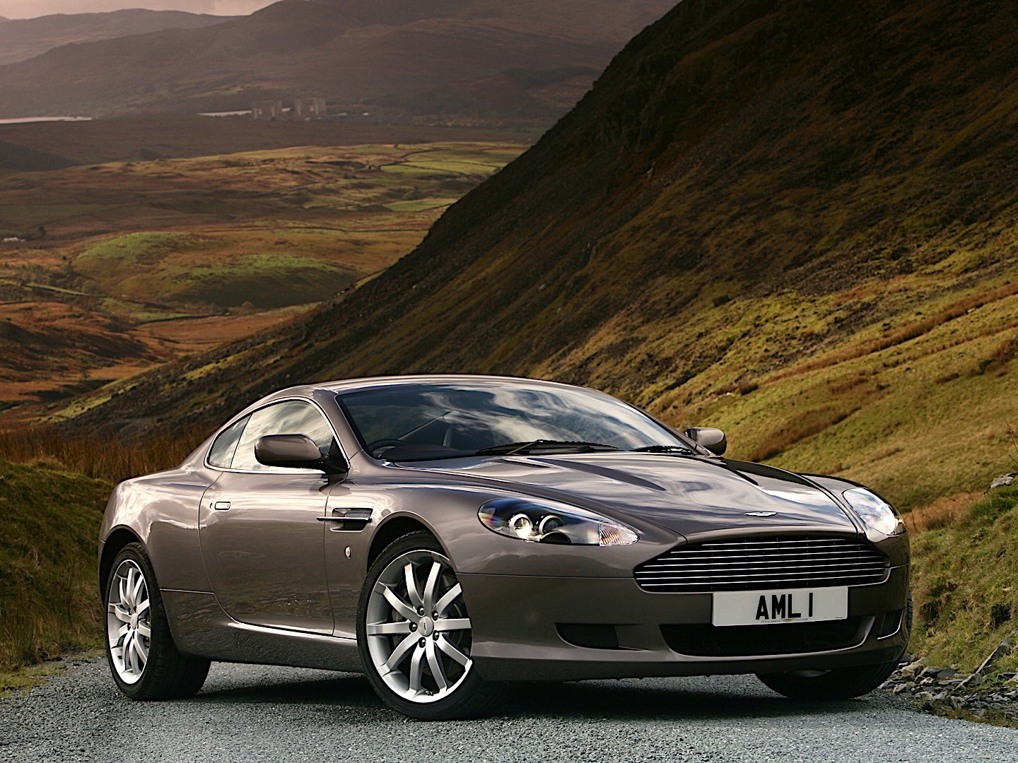 Aston Martin Db9 photo 31