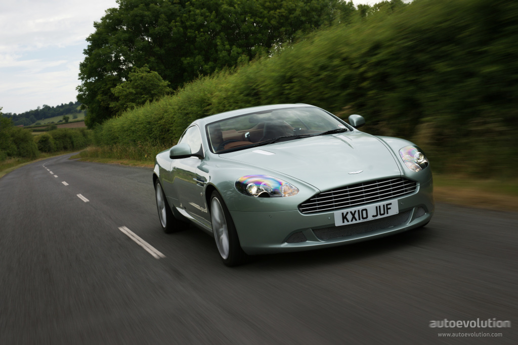 ASTON MARTIN DB9