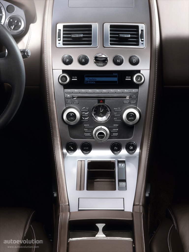 Aston Martin Db9 photo 27