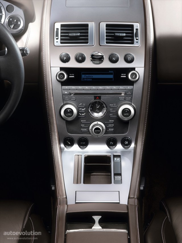 Aston Martin Db9 foto 27