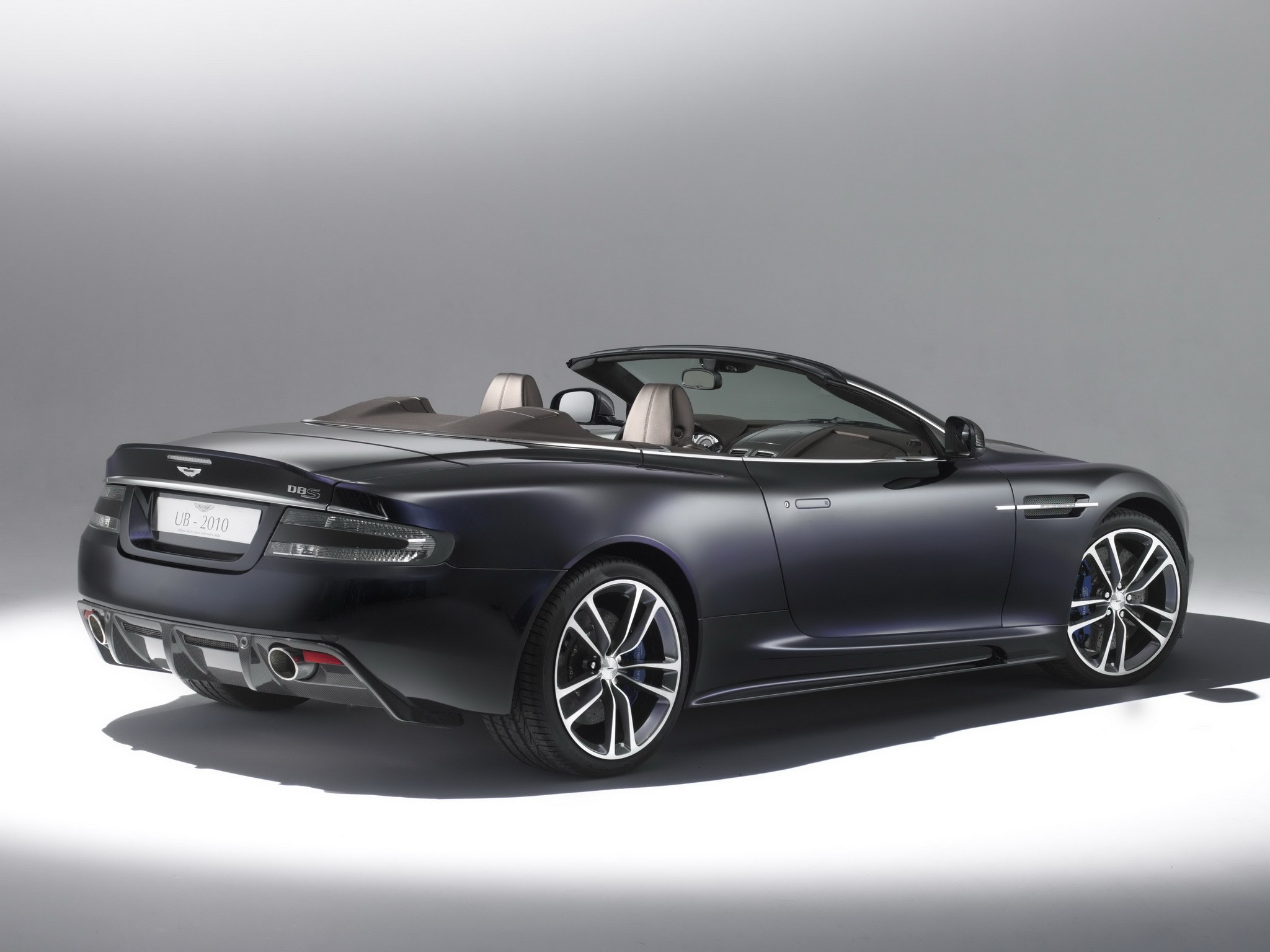 Aston Martin Dbs Volante photo 8
