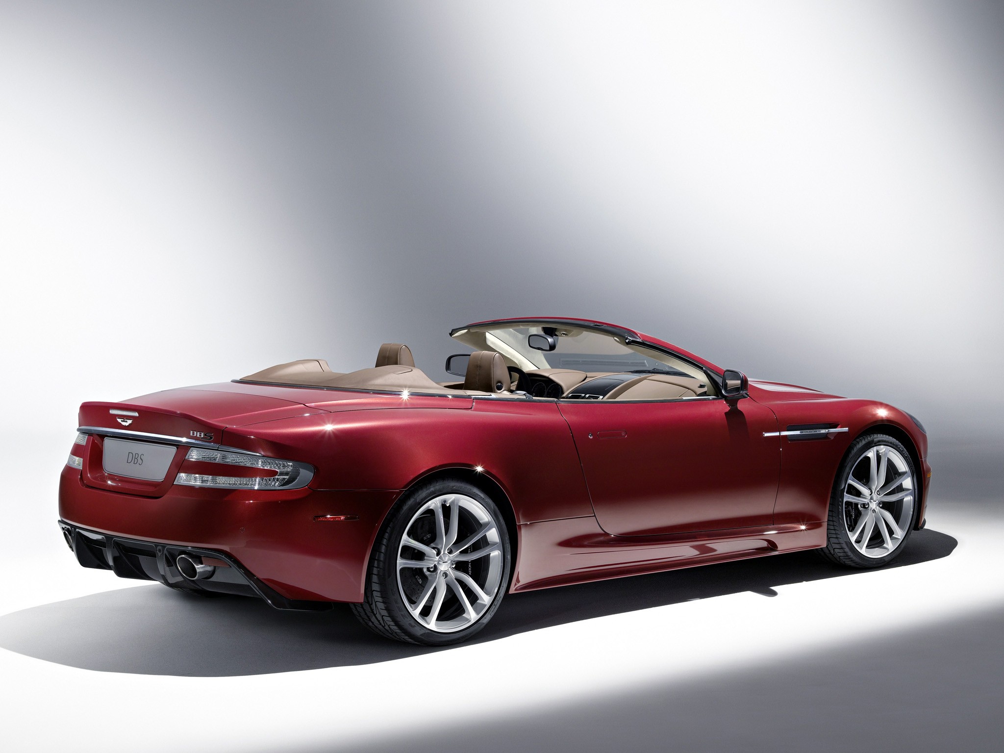Aston Martin Dbs Volante photo 16