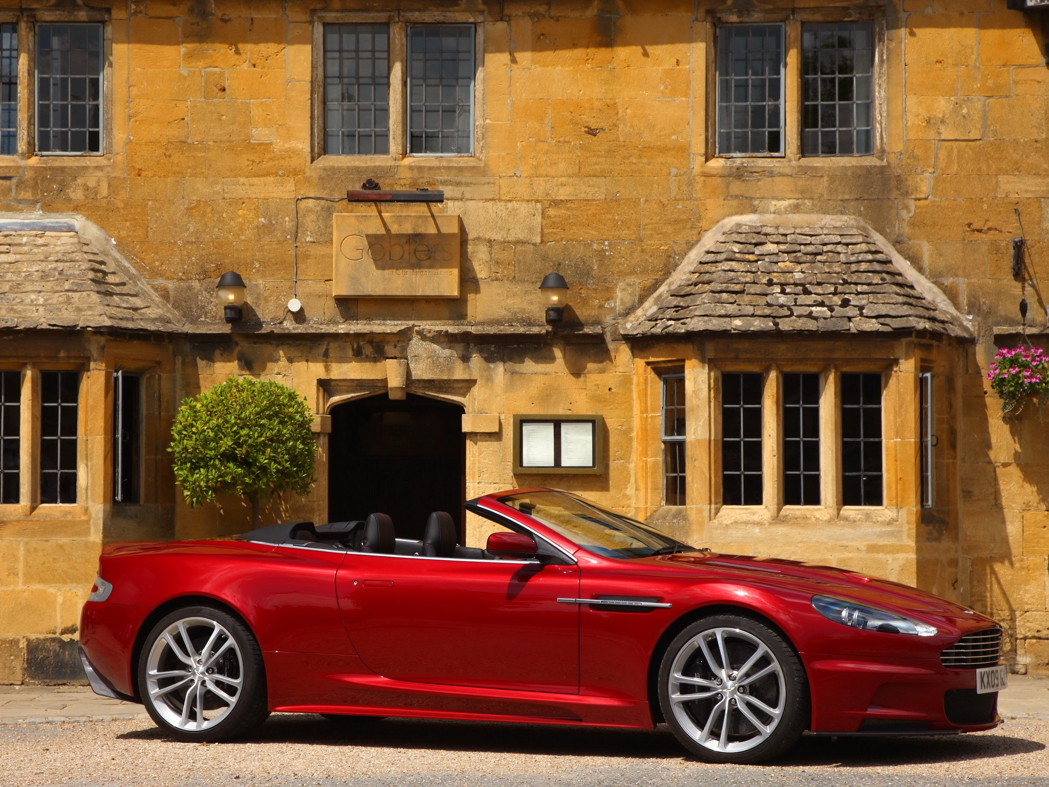 Aston Martin Dbs Volante photo 20