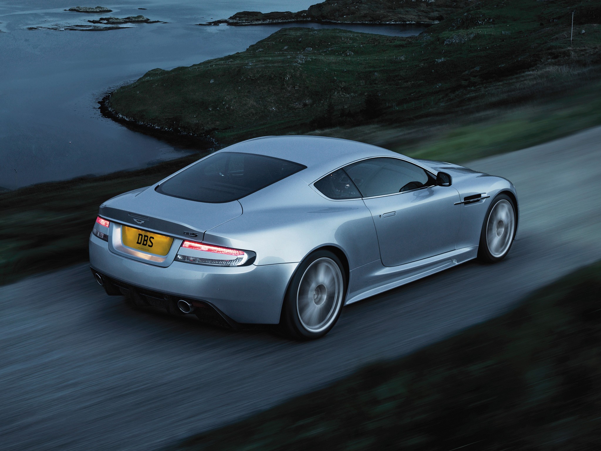 Aston Martin Dbs photo 26