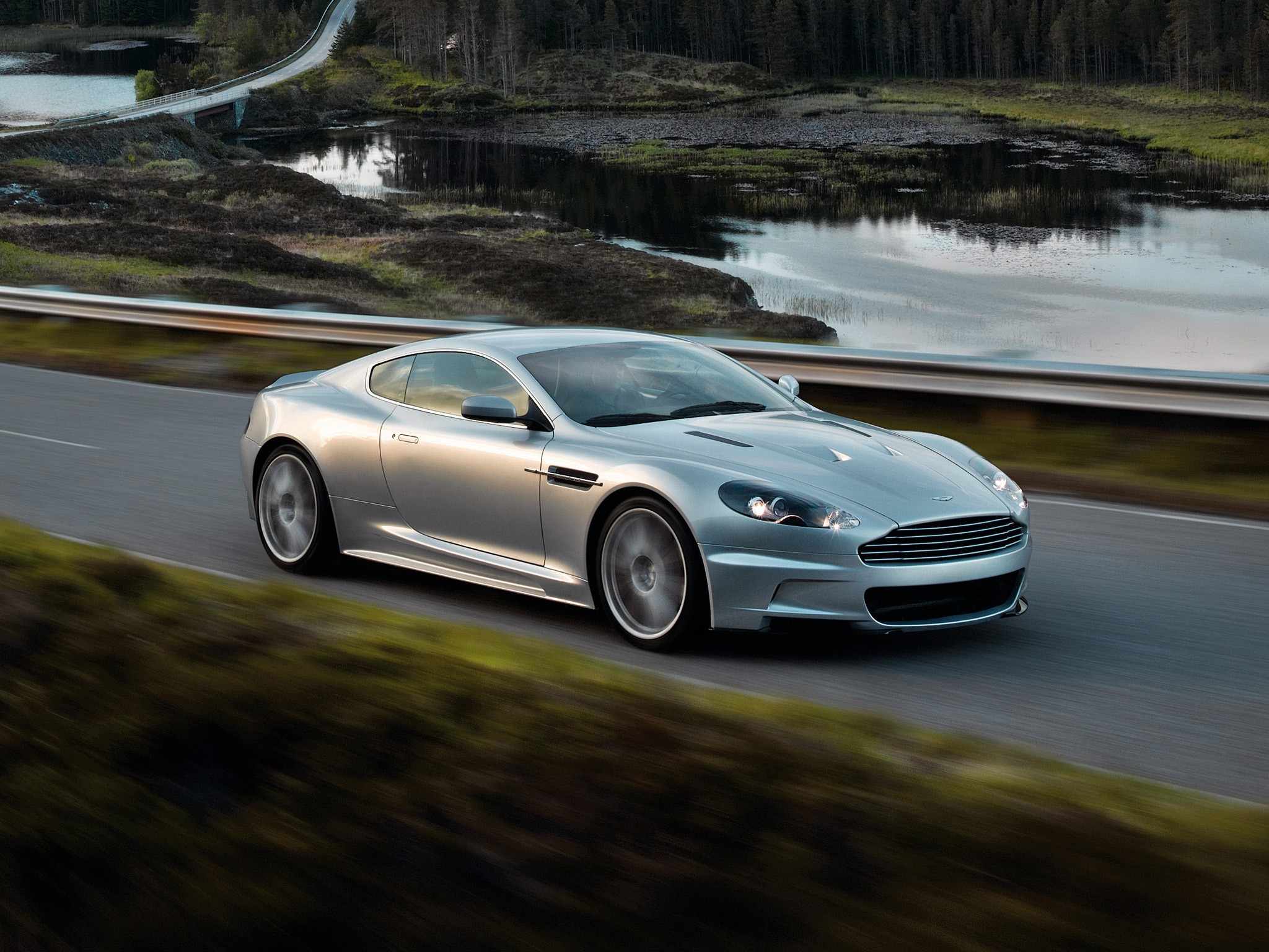 Aston Martin Dbs photo 27
