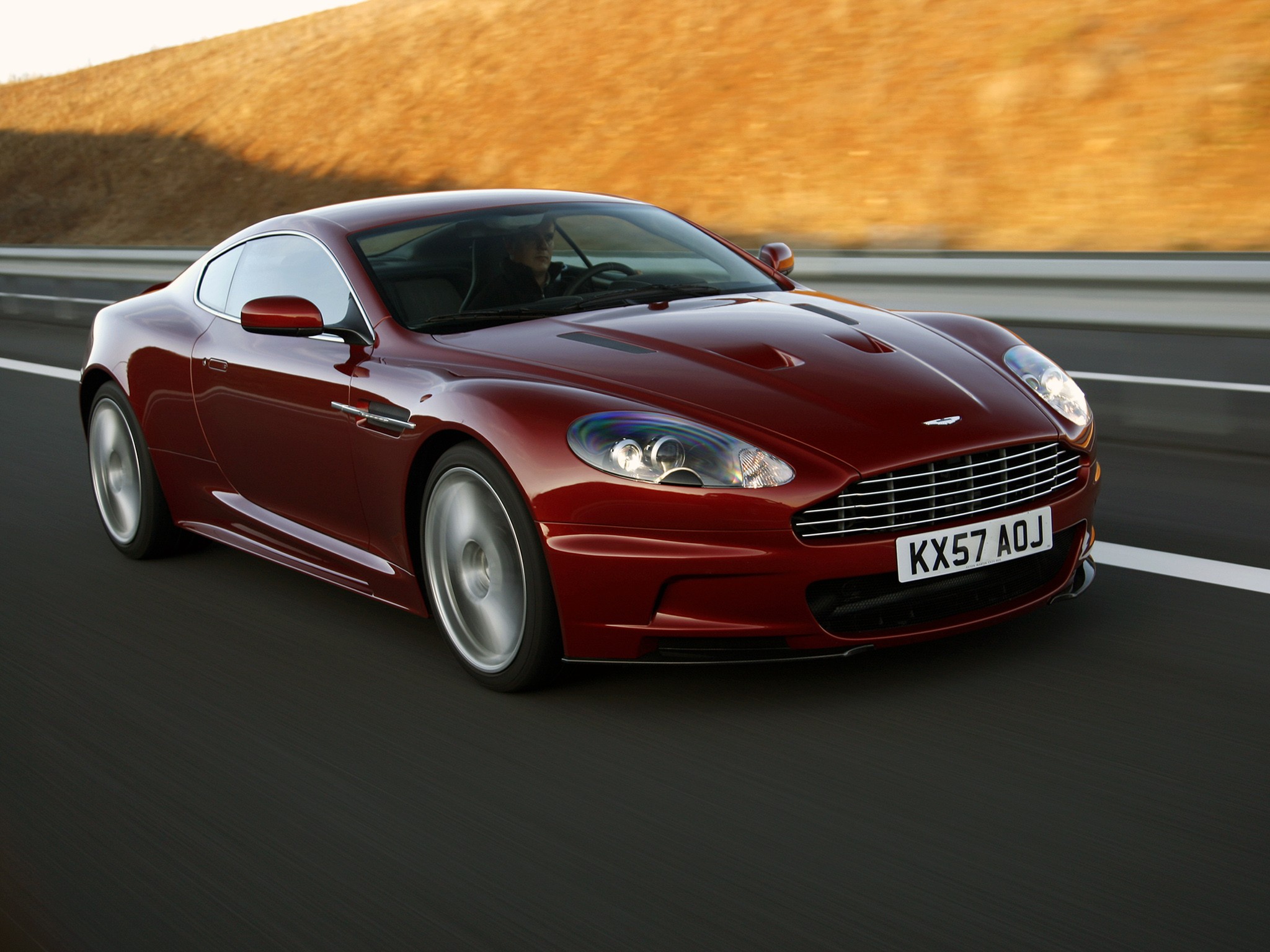 Aston Martin Dbs photo 44