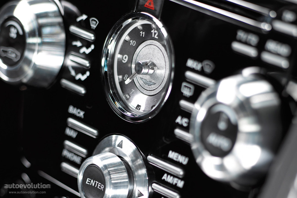 Aston Martin Dbs photo 56