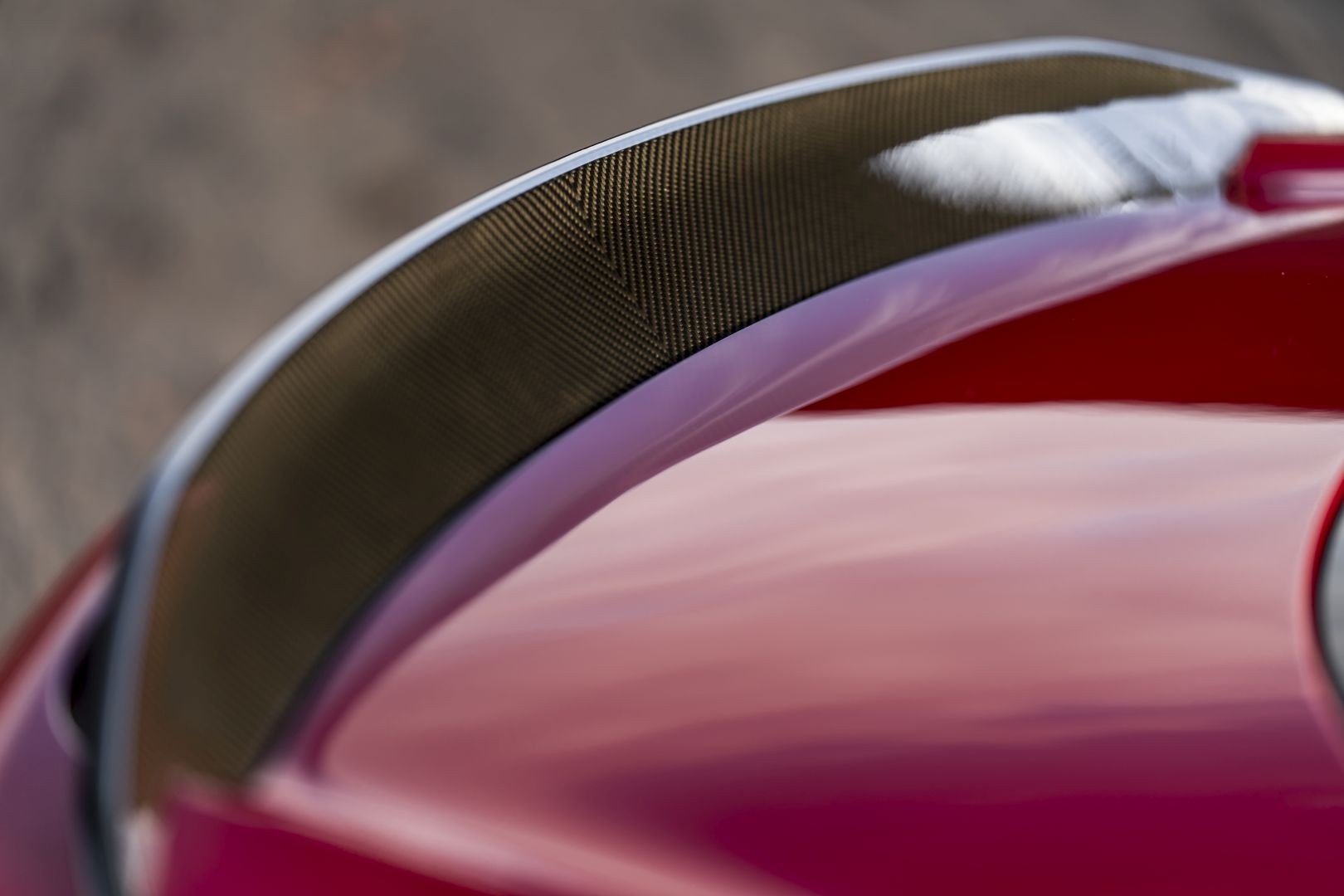 Aston Martin Dbs photo 7