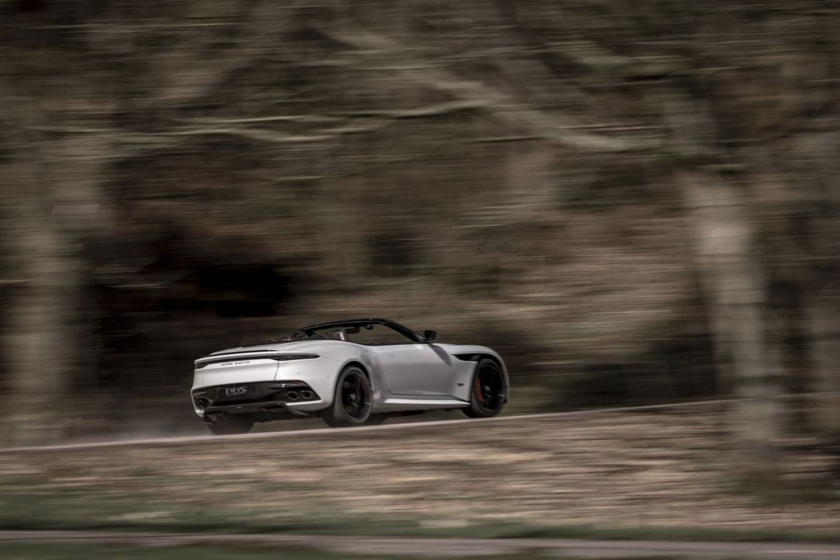 Aston Martin Aston Martin Dbs
