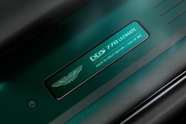 Aston Martin Dbs foto 27
