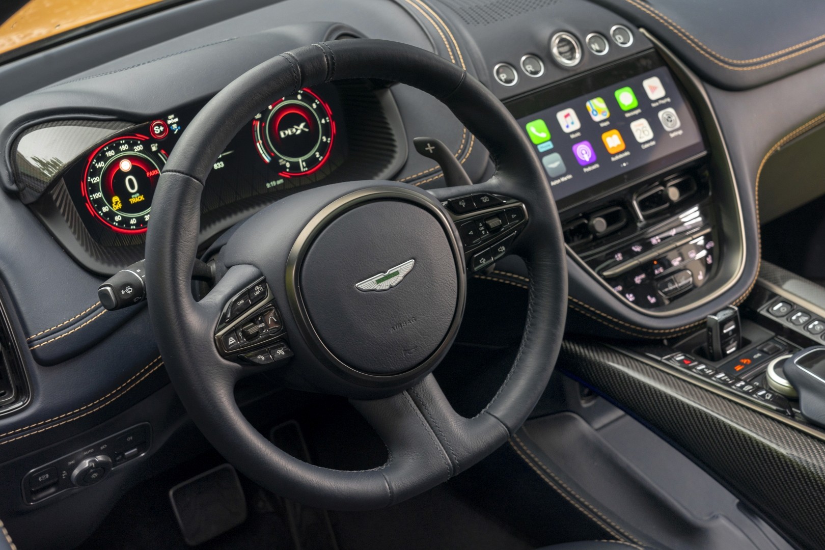Aston Martin Dbx photo 264