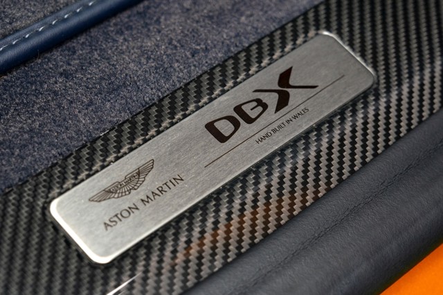 Aston Martin Dbx photo 268