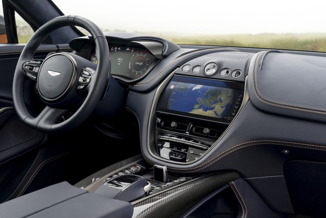 Aston Martin Dbx photo 275