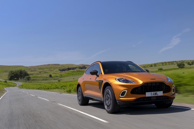 Aston Martin Dbx photo 49