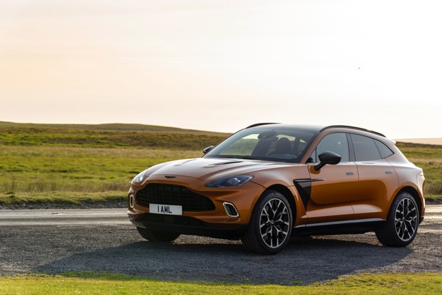 Aston Martin Dbx photo 86