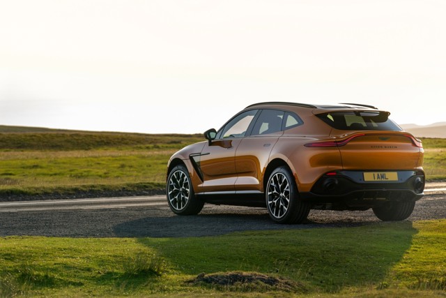 Aston Martin Dbx photo 88