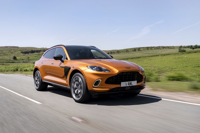 Aston Martin Dbx photo 129
