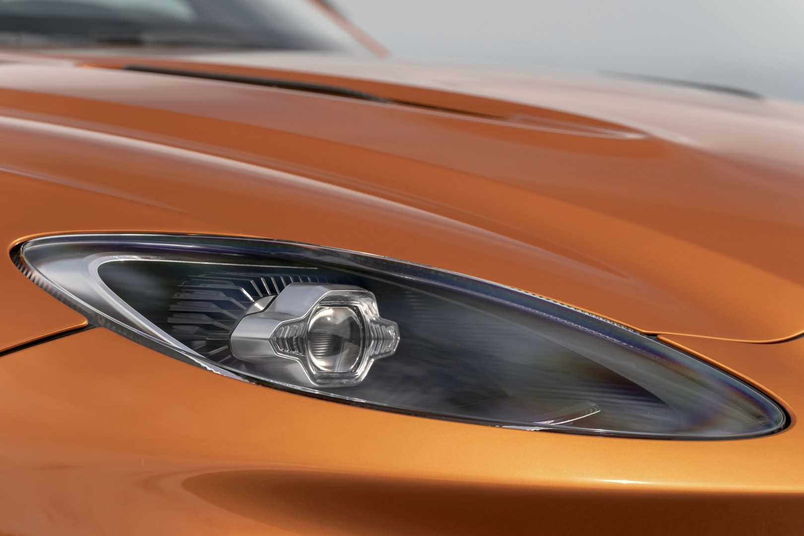 Aston Martin Dbx photo 151