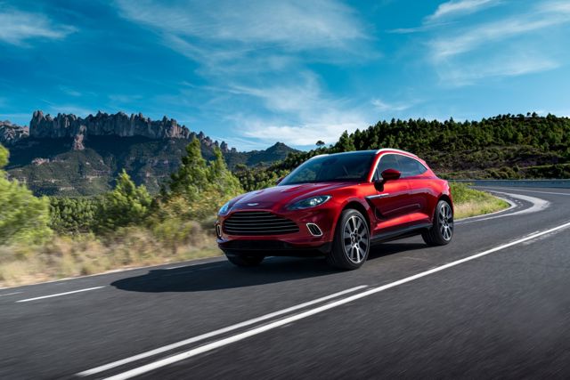 Aston Martin Dbx photo 17